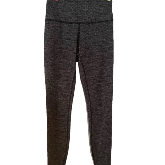 Lululemon  Hi-Rise Leggings Womens Size 6 Black Gray  Super Compressing Fancy - Picture 2 of 5
